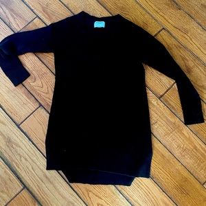 Black Old Navy sweater